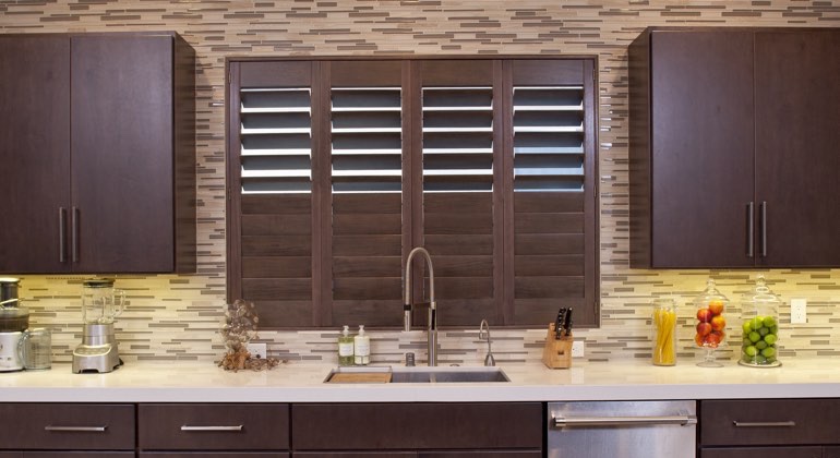 Destin cafe kitchen shutters